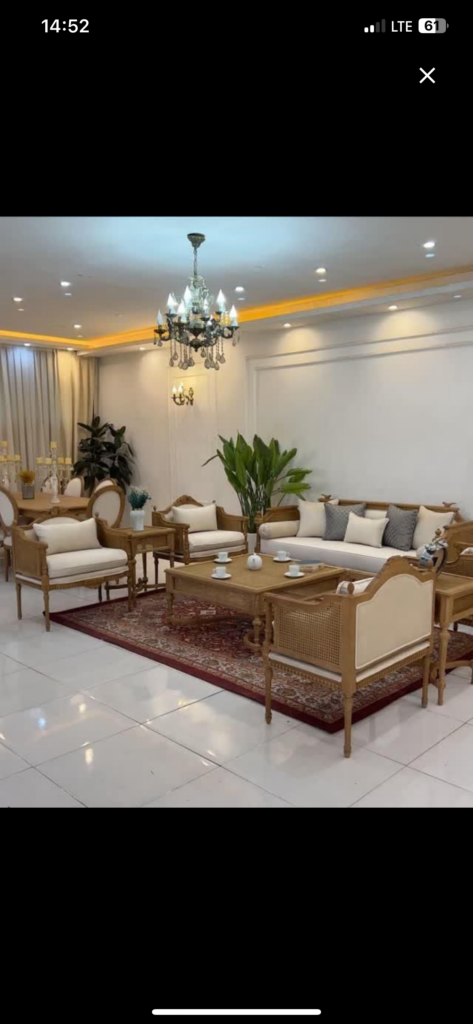 مبل کلاسیک کاج