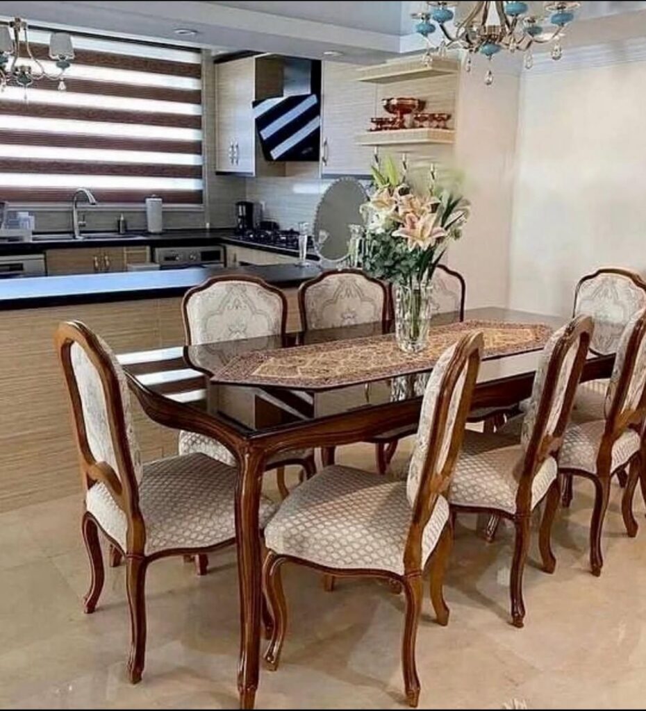 مبل کلاسیک فرانسوی